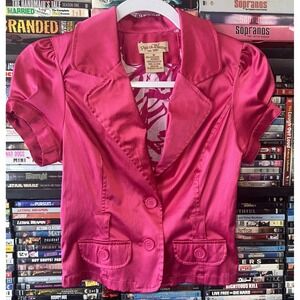 Paris Blues Top/ Blouse Size Medium Fuchsia Short Sleeves Front Buttons